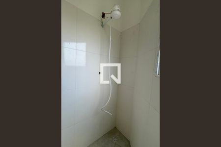 Banheiro de kitnet/studio para alugar com 1 quarto, 19m² em Cidade Ariston Estela Azevedo, Carapicuíba