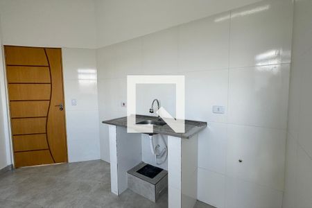 Cozinha de kitnet/studio para alugar com 1 quarto, 19m² em Cidade Ariston Estela Azevedo, Carapicuíba