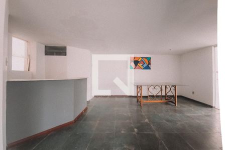 Apartamento para alugar com 160m², 3 quartos e 2 vagas Apartamento para alugar com 160m², 3 quartos e 2 vagasÁrea comum - Salão de festas