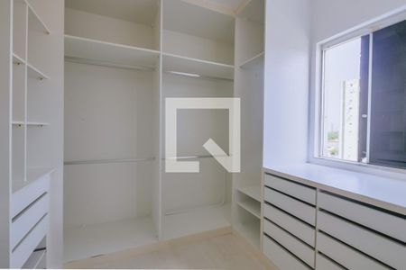 Apartamento para alugar com 160m², 3 quartos e 2 vagas Apartamento para alugar com 160m², 3 quartos e 2 vagasQuarto 2 - Suíte - CLOSET