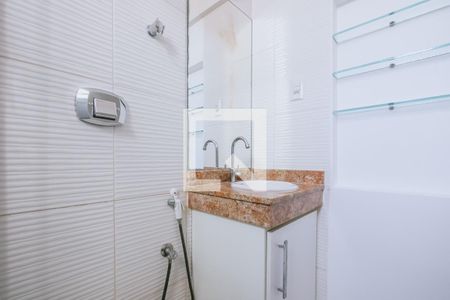 Apartamento para alugar com 160m², 3 quartos e 2 vagas Apartamento para alugar com 160m², 3 quartos e 2 vagasBanheiro da Suíte 1