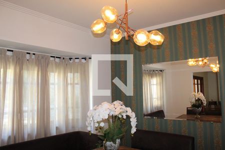 Casa de condomínio para alugar com 630m², 4 quartos e 5 vagasSala de Jantar