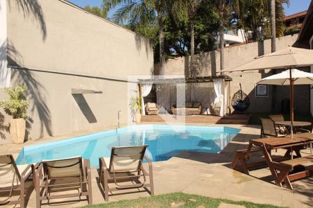 Casa de condomínio para alugar com 630m², 4 quartos e 5 vagasPiscina