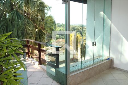 Casa de condomínio para alugar com 630m², 4 quartos e 5 vagasVaranda