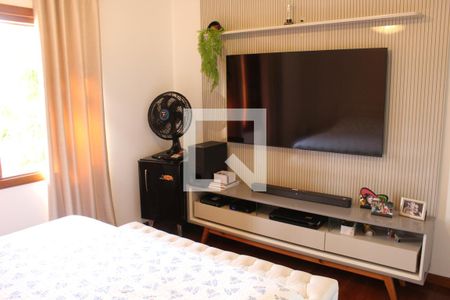 Casa de condomínio para alugar com 630m², 4 quartos e 5 vagasSuíte 2