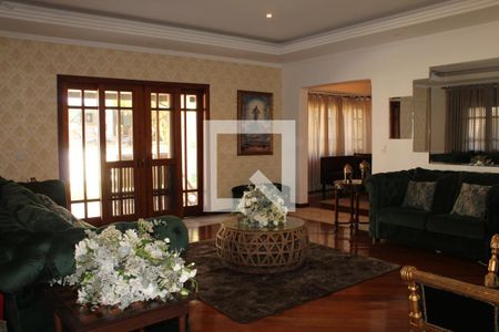 Casa de condomínio para alugar com 630m², 4 quartos e 5 vagasDetalhe