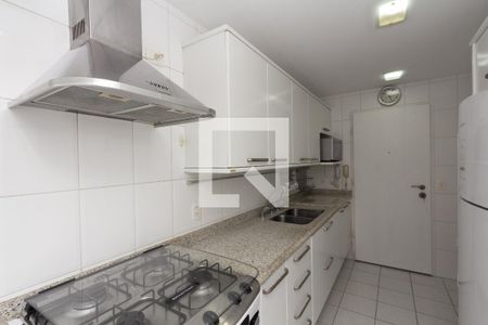 Apartamento para alugar com 105m², 3 quartos e 2 vagasCozinha