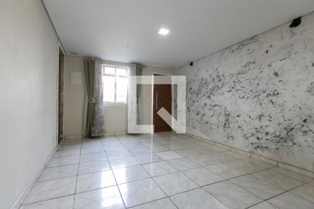 Sala de casa à venda com 4 quartos, 220m² em Vila Verde, São Paulo