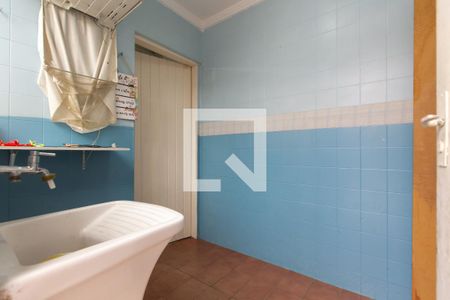 Casa à venda com 220m², 4 quartos e 3 vagas Casa à venda com 220m², 4 quartos e 3 vagasÁrea de Serviço