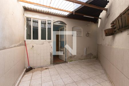 Casa à venda com 220m², 4 quartos e 3 vagas Casa à venda com 220m², 4 quartos e 3 vagasQuintal