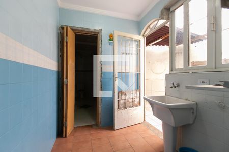 Casa à venda com 220m², 4 quartos e 3 vagas Casa à venda com 220m², 4 quartos e 3 vagasÁrea de Serviço