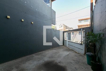 Casa à venda com 220m², 4 quartos e 3 vagas Casa à venda com 220m², 4 quartos e 3 vagasGaragem