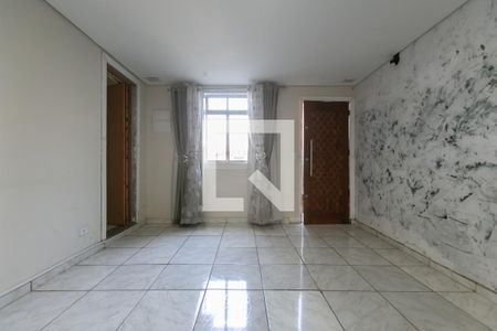 Sala de casa à venda com 4 quartos, 220m² em Vila Verde, São Paulo