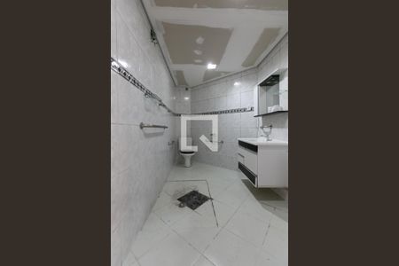 Casa à venda com 220m², 4 quartos e 3 vagas Casa à venda com 220m², 4 quartos e 3 vagasBanheiro