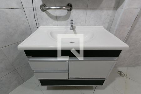 Casa à venda com 220m², 4 quartos e 3 vagas Casa à venda com 220m², 4 quartos e 3 vagasDetalhe banheiro