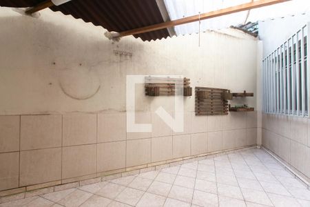 Casa à venda com 220m², 4 quartos e 3 vagas Casa à venda com 220m², 4 quartos e 3 vagasQuintal