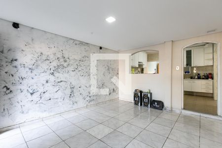 Sala de casa à venda com 4 quartos, 220m² em Vila Verde, São Paulo