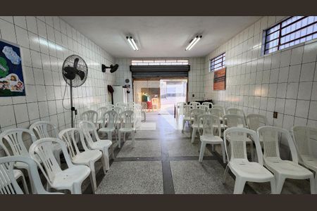 Casa à venda com 273m², 4 quartos e sem vaga Casa à venda com 273m², 4 quartos e sem vagaÁrea Externa