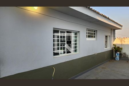 Casa à venda com 273m², 4 quartos e sem vaga Casa à venda com 273m², 4 quartos e sem vagaQuintal
