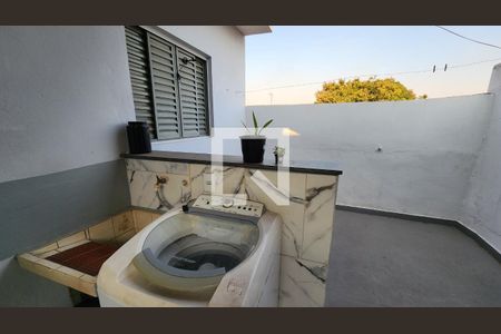 Casa à venda com 273m², 4 quartos e sem vaga Casa à venda com 273m², 4 quartos e sem vagaEdícula 2