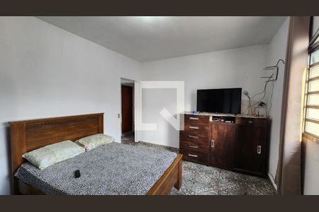 Casa à venda com 273m², 4 quartos e sem vaga Casa à venda com 273m², 4 quartos e sem vagaQuarto Edícula 2