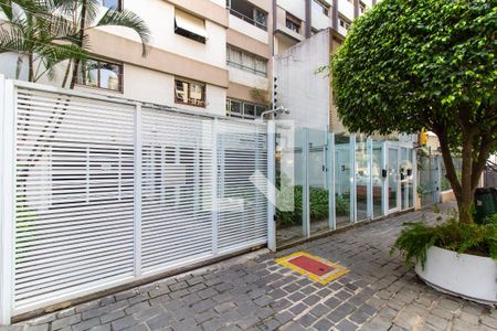 Apartamento à venda com 160m², 2 quartos e 1 vaga Apartamento à venda com 160m², 2 quartos e 1 vagaFachada