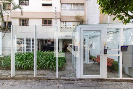 Apartamento à venda com 160m², 2 quartos e 1 vaga Apartamento à venda com 160m², 2 quartos e 1 vagaFachada