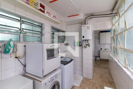 Apartamento à venda com 160m², 2 quartos e 1 vaga Apartamento à venda com 160m², 2 quartos e 1 vagaÁrea de Serviço