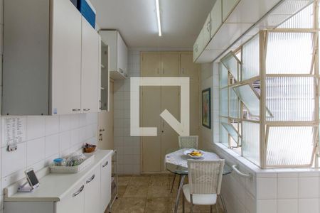 Apartamento à venda com 160m², 2 quartos e 1 vaga Apartamento à venda com 160m², 2 quartos e 1 vagaCopa