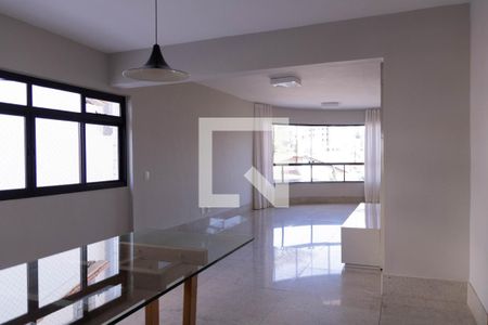 Apartamento para alugar com 179m², 4 quartos e 2 vagas Apartamento para alugar com 179m², 4 quartos e 2 vagasSala