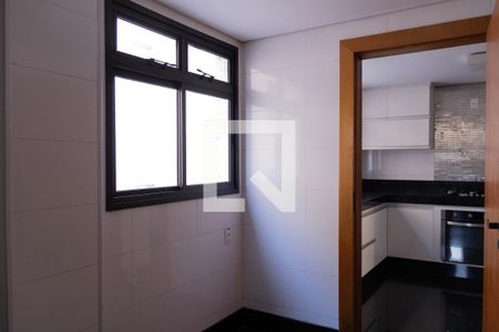 Apartamento para alugar com 179m², 4 quartos e 2 vagas Apartamento para alugar com 179m², 4 quartos e 2 vagasÁrea de Serviço