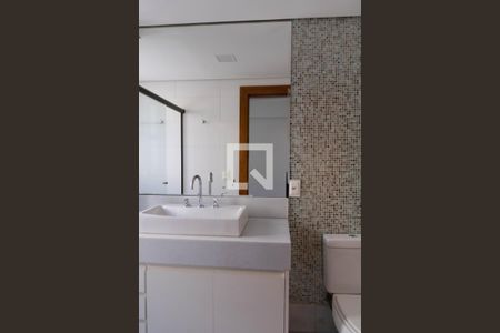 Apartamento para alugar com 179m², 4 quartos e 2 vagas Apartamento para alugar com 179m², 4 quartos e 2 vagasBanheiro da Suíte 2