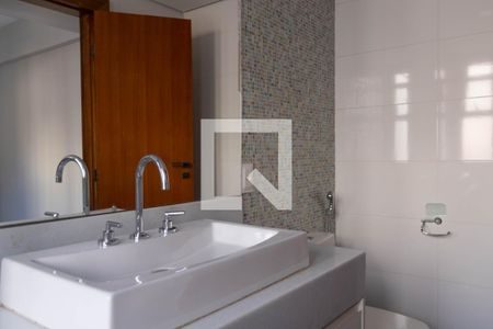 Apartamento para alugar com 179m², 4 quartos e 2 vagas Apartamento para alugar com 179m², 4 quartos e 2 vagasBanheiro da Suíte 2