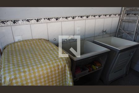 Casa à venda com 187m², 4 quartos e 2 vagasLavanderia