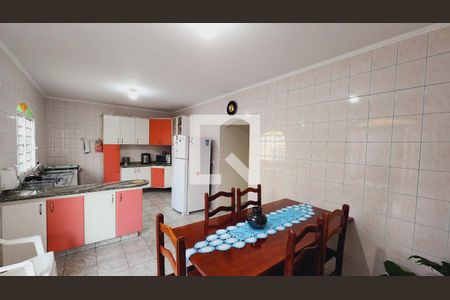 Casa à venda com 187m², 4 quartos e 2 vagas Casa à venda com 187m², 4 quartos e 2 vagasCozinha