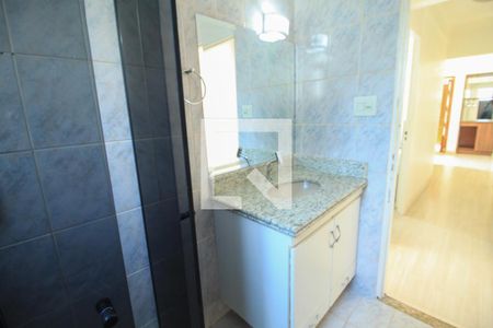 Apartamento à venda com 57m², 2 quartos e 1 vaga Apartamento à venda com 57m², 2 quartos e 1 vagaBanheiro