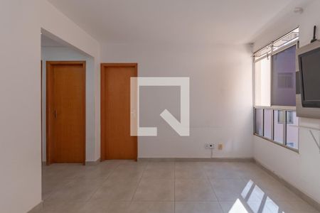 Sala de apartamento para alugar com 2 quartos, 55m² em São João Batista (venda Nova), Belo Horizonte