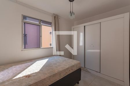 Quarto 2 de apartamento para alugar com 2 quartos, 55m² em São João Batista (venda Nova), Belo Horizonte