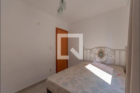Quarto 2 de apartamento para alugar com 2 quartos, 55m² em São João Batista (venda Nova), Belo Horizonte