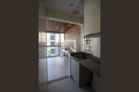 Apartamento à venda com 70m², 2 quartos e 1 vagaCozinha e Área de Serviço