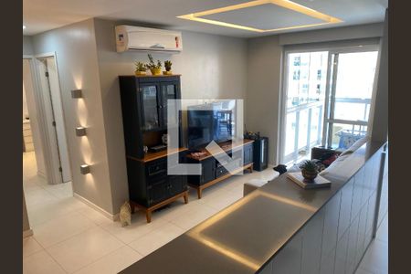 Apartamento à venda com 70m², 2 quartos e 1 vagaSala