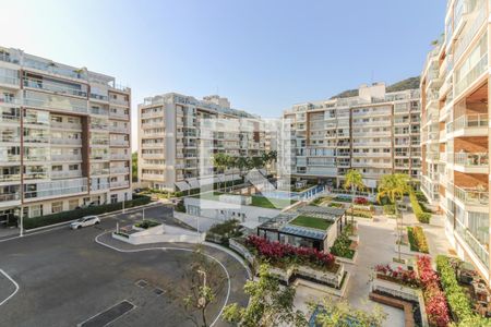 Apartamento à venda com 70m², 2 quartos e 1 vagaÁrea Comum