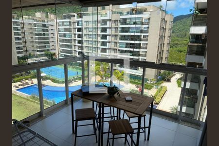 Apartamento à venda com 70m², 2 quartos e 1 vagaVaranda