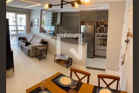 Apartamento à venda com 70m², 2 quartos e 1 vagaSala / Cozinha