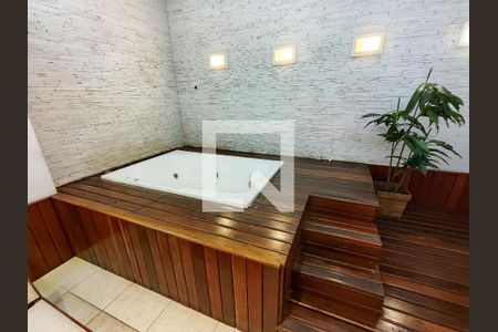 Apartamento à venda com 80m², 3 quartos e 1 vaga Apartamento à venda com 80m², 3 quartos e 1 vagaSpa