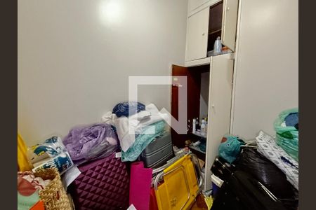 Apartamento à venda com 105m², 3 quartos e 1 vaga Apartamento à venda com 105m², 3 quartos e 1 vagaQuarto serviço