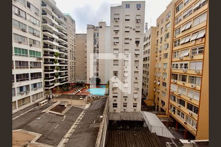 Apartamento à venda com 105m², 3 quartos e 1 vaga Apartamento à venda com 105m², 3 quartos e 1 vagaSala vista