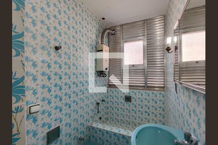 Apartamento à venda com 85m², 2 quartos e sem vagaBanheiro Corredor