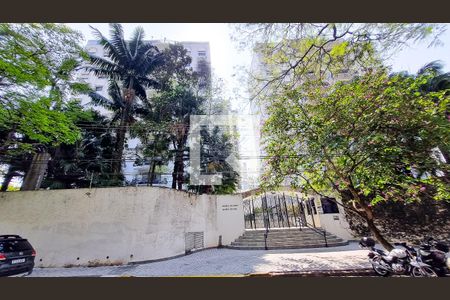 Apartamento à venda com 450m², 5 quartos e 4 vagas Apartamento à venda com 450m², 5 quartos e 4 vagasFachada