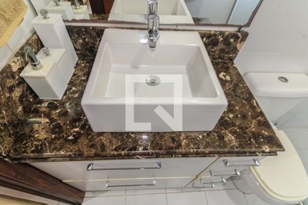 Casa de condomínio à venda com 320m², 4 quartos e 4 vagasSuíte 1 - Banheiro